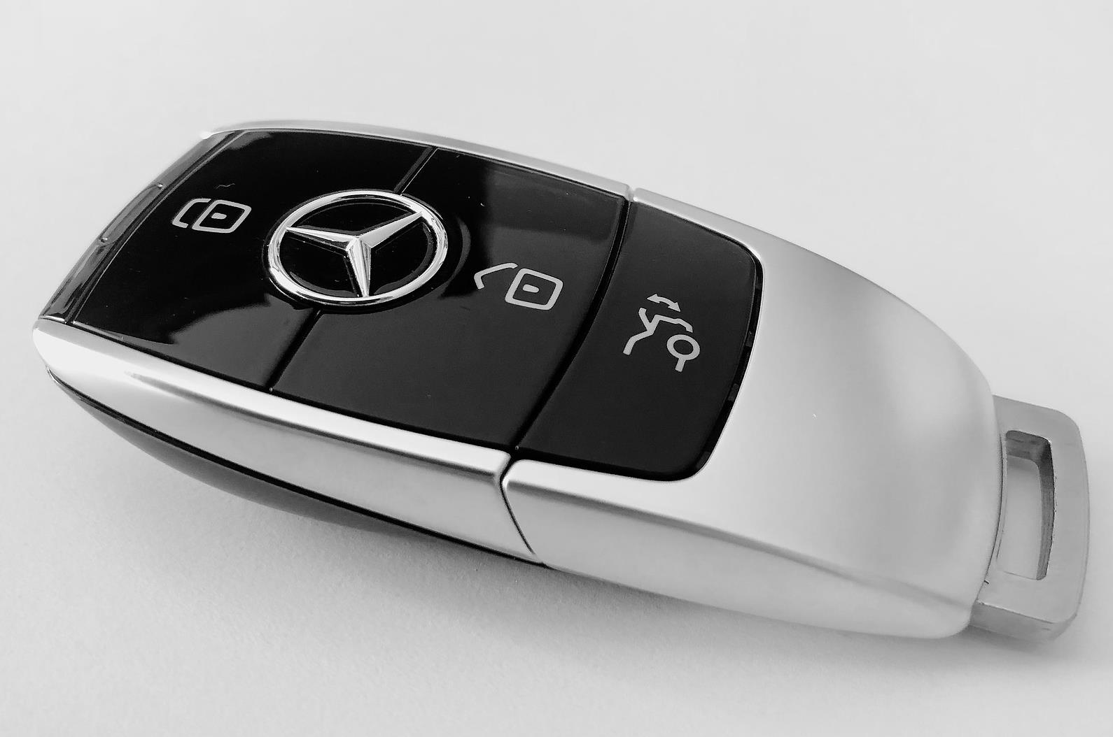 how-does-remote-keyless-entry-and-start-work-on-a-car