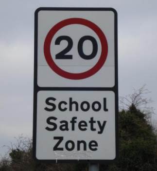 school safety zone sign