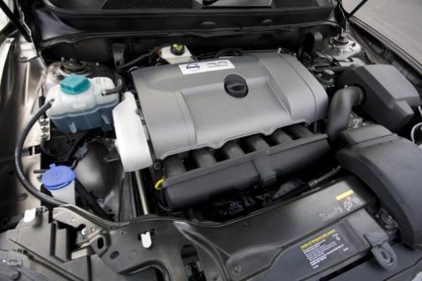 volvo xc90 engine doesn't let you see much