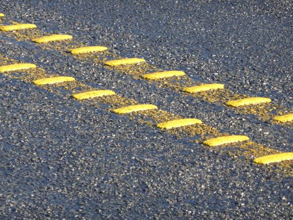 yellow lines rumble strip