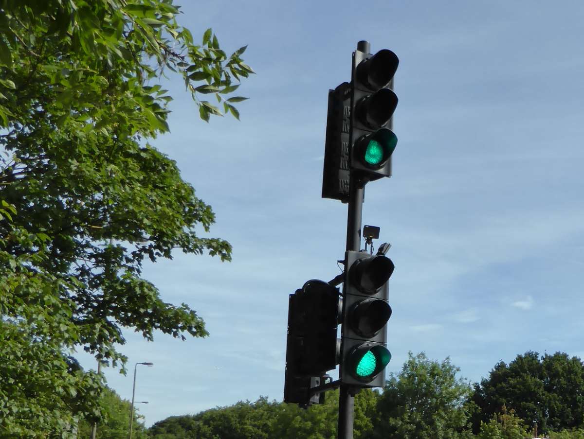 Traffic light rules in the UK | Highway Code Resources