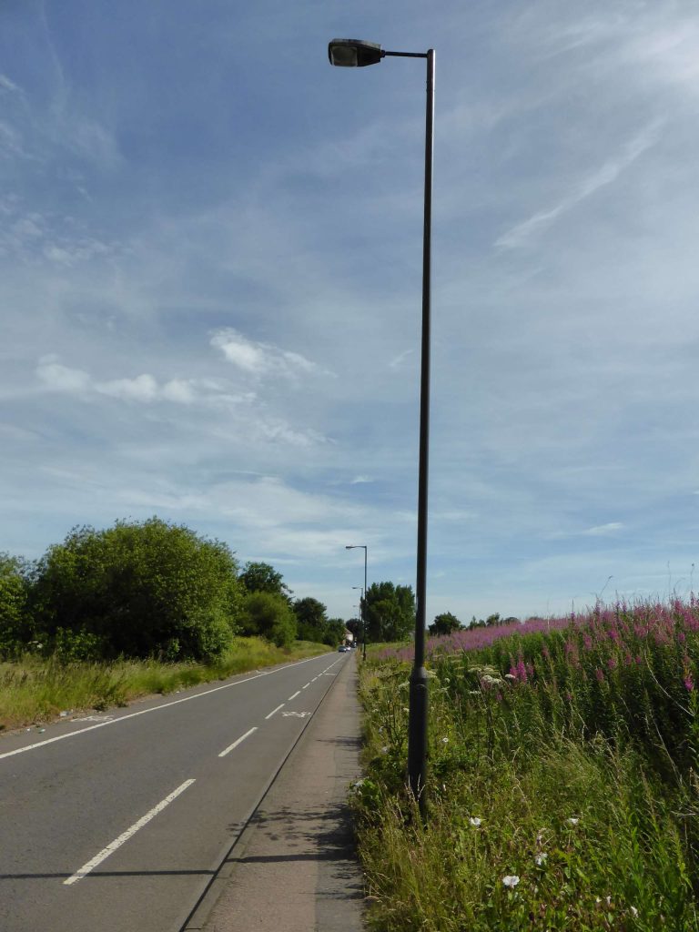 How to tell the speed limit using streetlights
