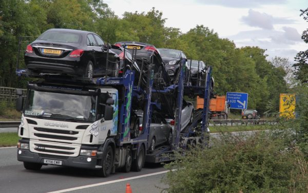 What s a car transporter or car carrier trailer