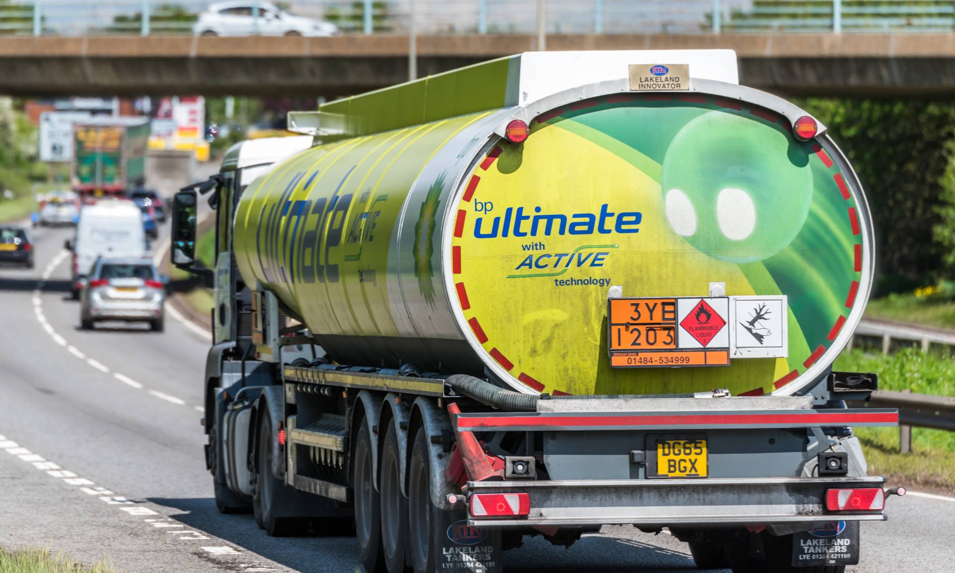 What is a tanker truck? | Highway Code Resources