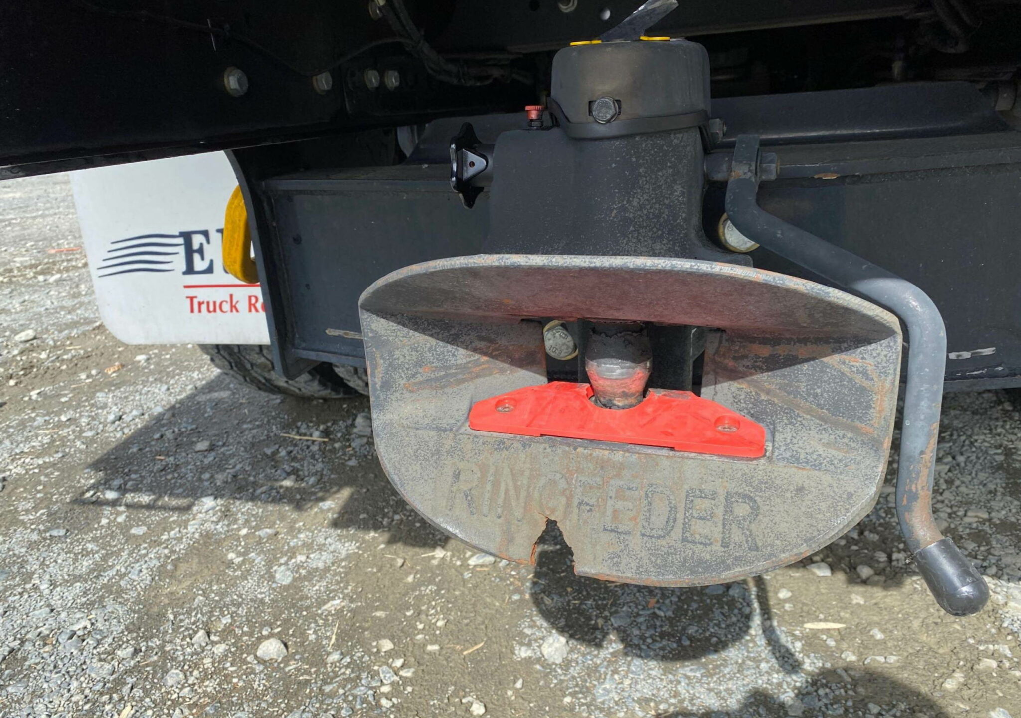 Types of drawbar trailer coupling damage and how to stop it happening