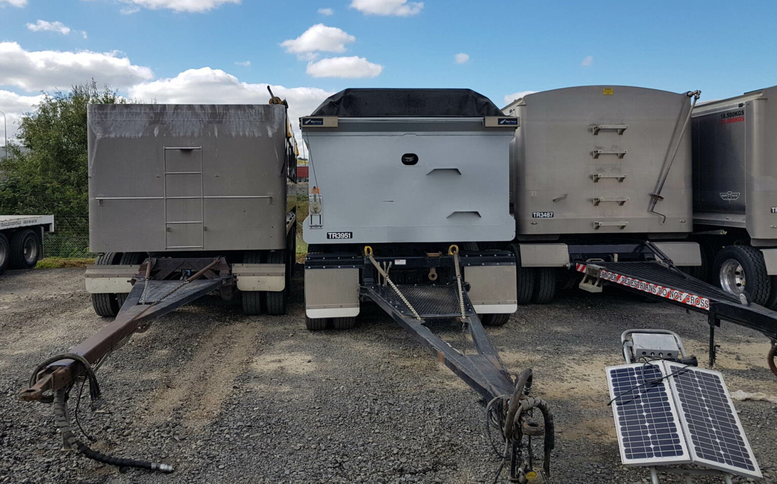 What is a drawbar trailer?