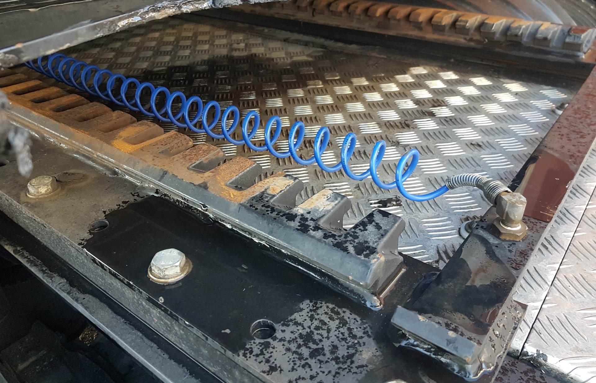 Why would you move a fifth wheel when towing a semitrailer?