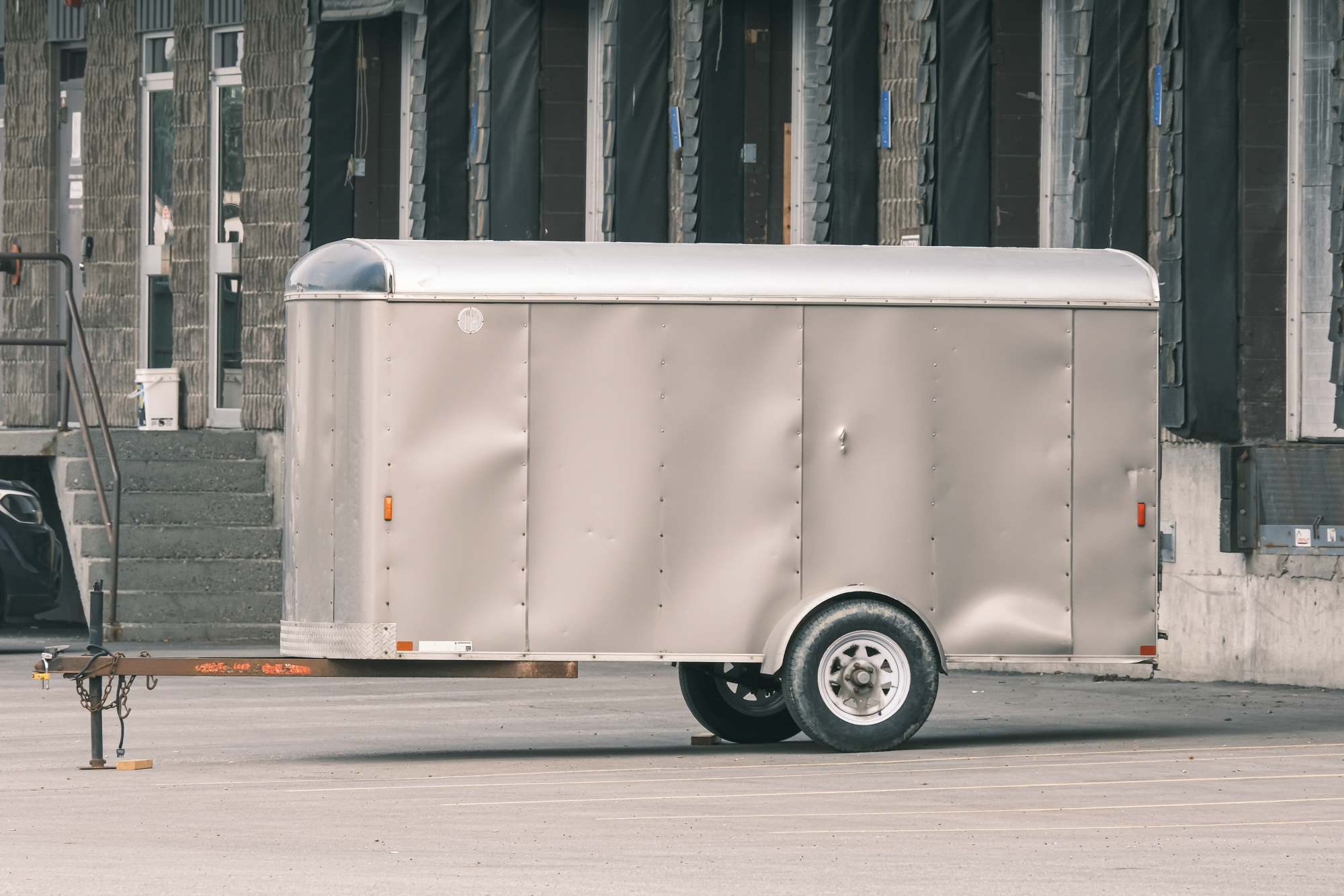 The top 8 benefits of owning an enclosed trailer